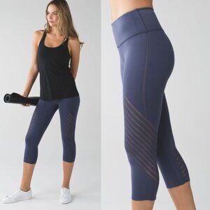 Lululemon - Enlighten Tights Leggings Crop W6F10S | Cadet Blue Indigo: Small 2-4